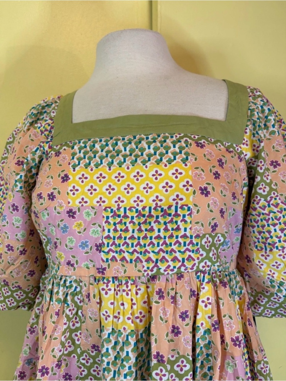 In Loom Patchwork Puff Sleeve Mini Dress Size Medium NWT - Picture 5 of 7